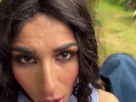 Smoldering hot brunette ends up getting stretched out