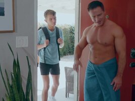 Fit lad sees the muscular body of the pervy stepfather