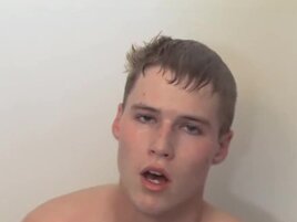 Chris Davis masturbating and cumming in the shower