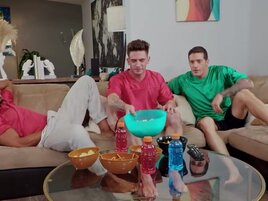 Casual day leads to a threesome for these hung lads