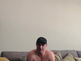 Jock with a banging torso makes an amateur sex tape