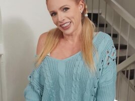 Sexy mommy Danielle Renae is going to get fucked harder