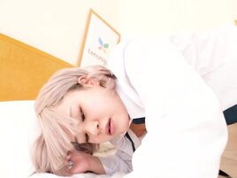 Japanese girl in a sexy outfit explores her deepthroat skills