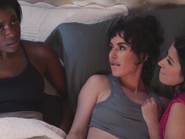 Interracial threesome is only getting crazier here