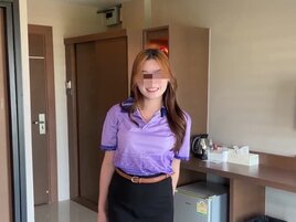 Cheating Thai girl is going to take it on all fours