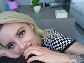 Dorky blondie with a trimmed pussy rides a fat one