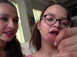 Honey Hayes and Liz Jordan are working for the facial