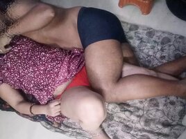 Indian woman with a shaved pussy gets penetrated