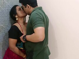 Indian babe with natural boobs has fun with her partner