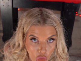 Blue-eyed blonde Robyn Quinn masturbates and sucks