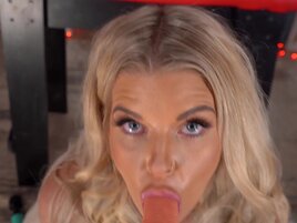 Blue-eyed blonde Robyn Quinn masturbates and sucks